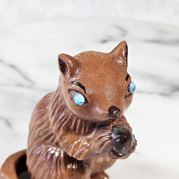 Vintage Art Studio Squirrel Figurine With Rhinestone Eyes Retro - Picture 5 of 9